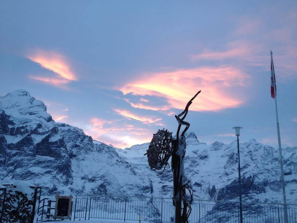 Berggasthaus First - Only Accessible By Cable Car Hostel